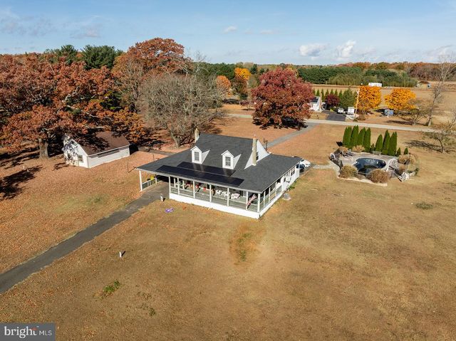 303 E CENTRAL AVENUE, Hammonton, NJ 08037