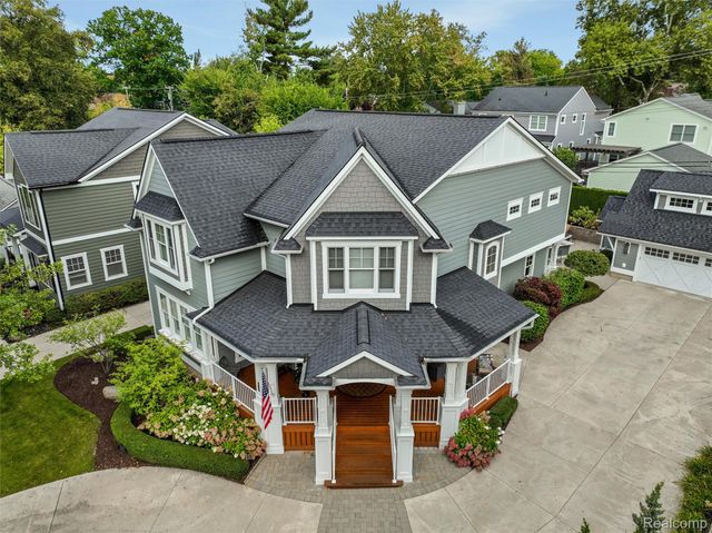 323 Terry Avenue, Rochester, MI 48307