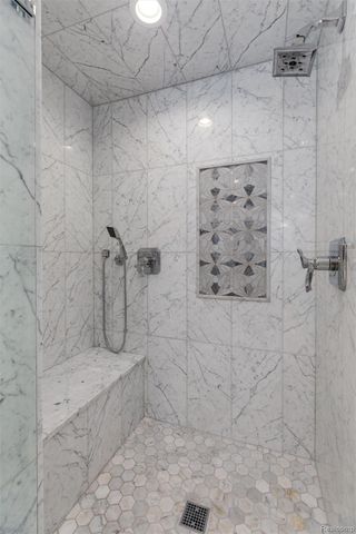 323 Terry Avenue, Rochester, MI 48307