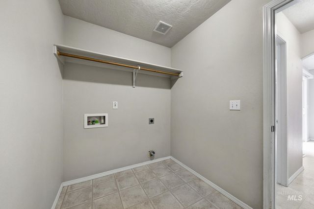 497 N Lahar Pl, Kuna, ID 83634