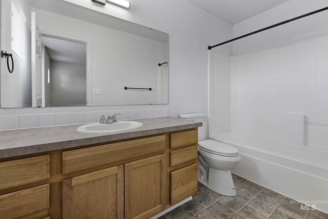 497 N Lahar Pl, Kuna, ID 83634