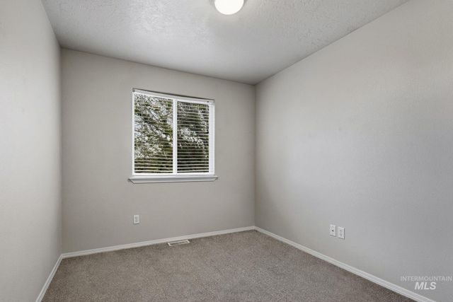 497 N Lahar Pl, Kuna, ID 83634