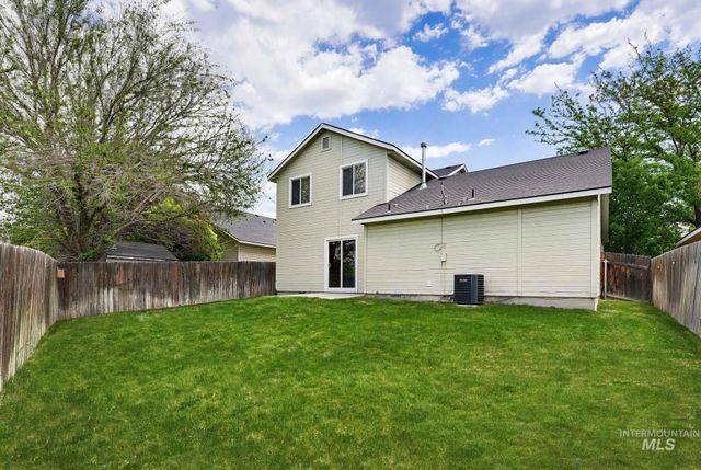 497 N Lahar Pl, Kuna, ID 83634