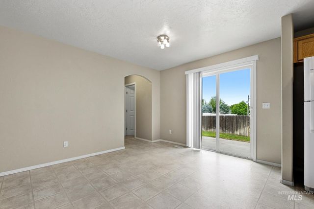 497 N Lahar Pl, Kuna, ID 83634