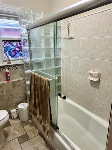 15 Waverly Ave, Everett, MA 02149