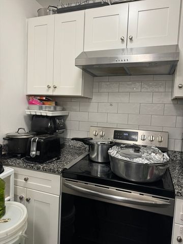 15 Waverly Ave, Everett, MA 02149