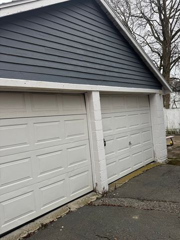 15 Waverly Ave, Everett, MA 02149