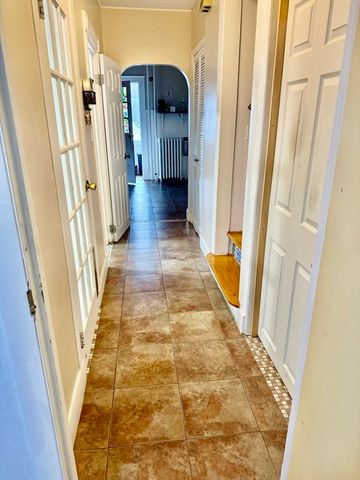 15 Waverly Ave, Everett, MA 02149