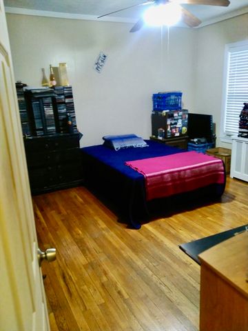 15 Waverly Ave, Everett, MA 02149