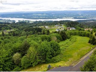 656 VARSITY Rd, Kalama, WA 98625