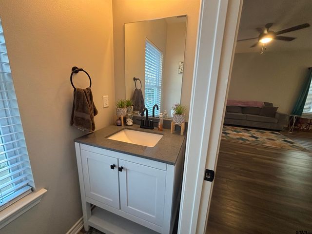 1338 Shaw St, Tyler, TX 75701