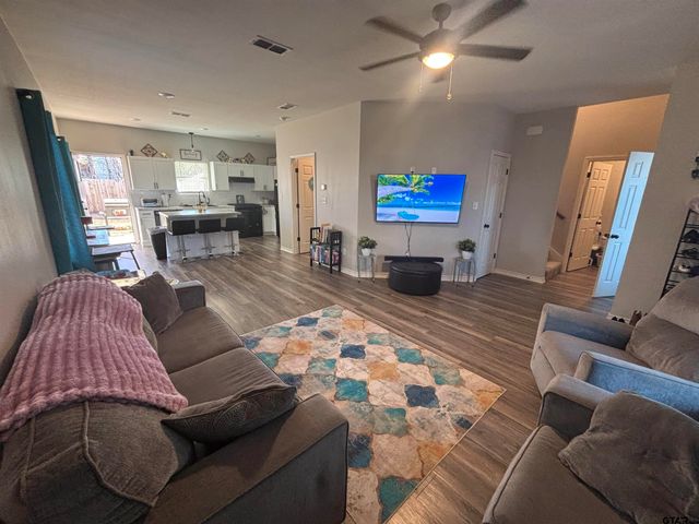 1338 Shaw St, Tyler, TX 75701