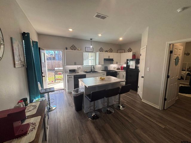 1338 Shaw St, Tyler, TX 75701