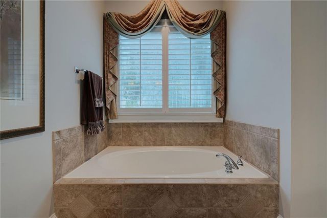 300 Horseshoe Bend, Statham, GA 30666