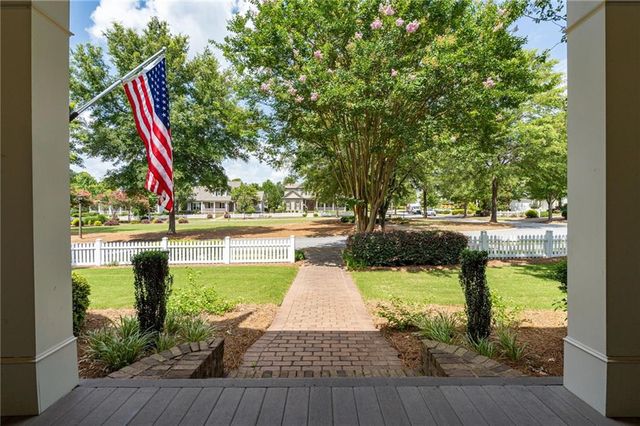 300 Horseshoe Bend, Statham, GA 30666