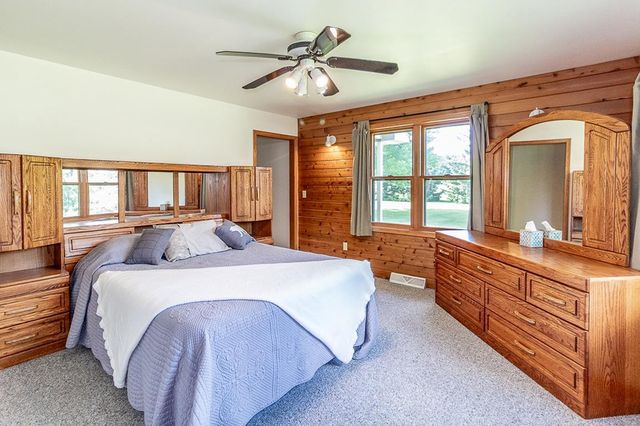 N5277 EVERTS ROAD, New London, WI 54961