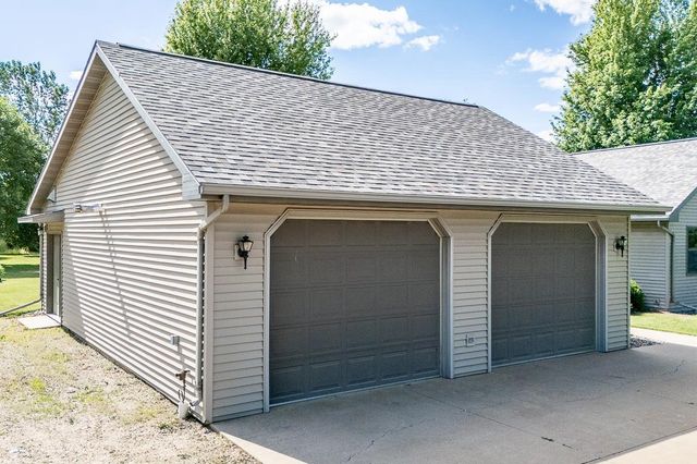 N5277 EVERTS ROAD, New London, WI 54961