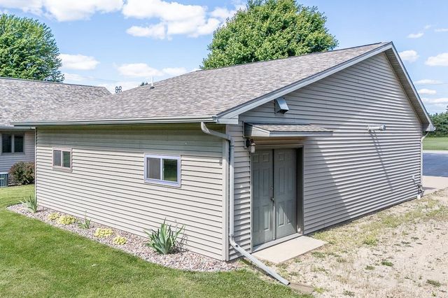 N5277 EVERTS ROAD, New London, WI 54961