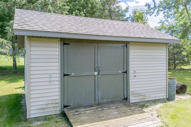 N5277 EVERTS ROAD, New London, WI 54961