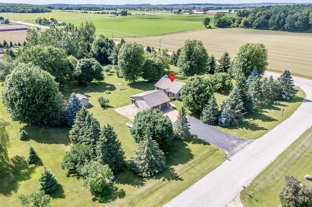N5277 EVERTS ROAD, New London, WI 54961