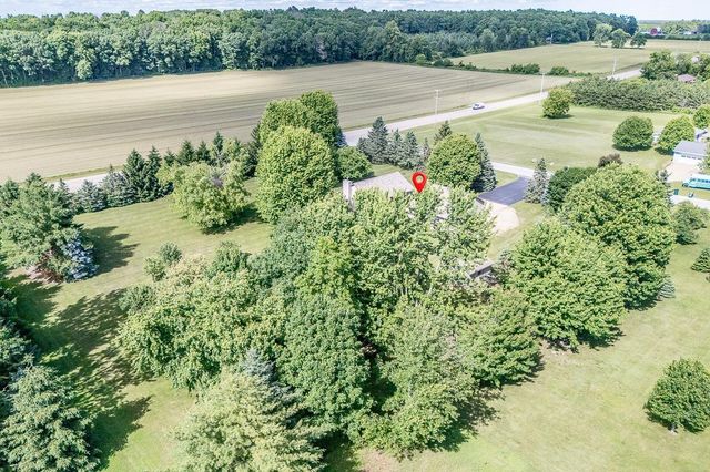 N5277 EVERTS ROAD, New London, WI 54961