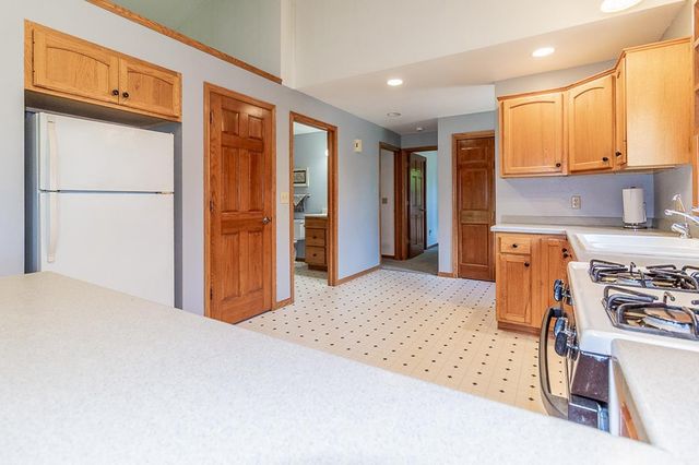 N5277 EVERTS ROAD, New London, WI 54961