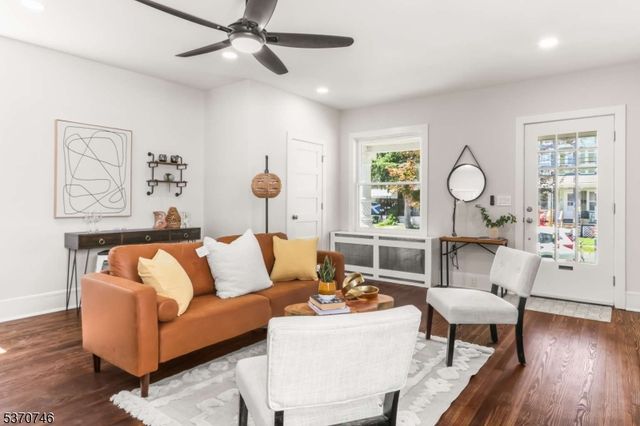 300 Irwin St, Phillipsburg Town, NJ 08865