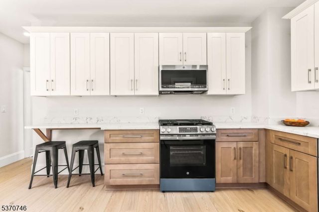 300 Irwin St, Phillipsburg Town, NJ 08865