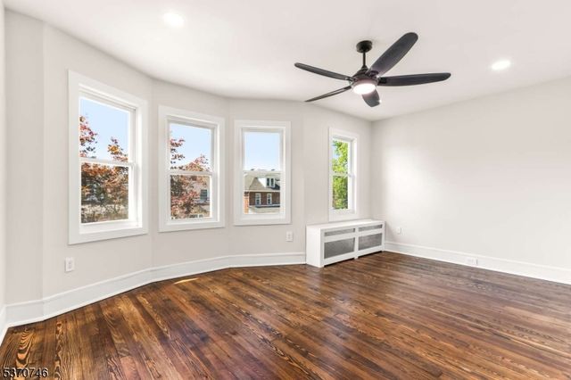 300 Irwin St, Phillipsburg Town, NJ 08865
