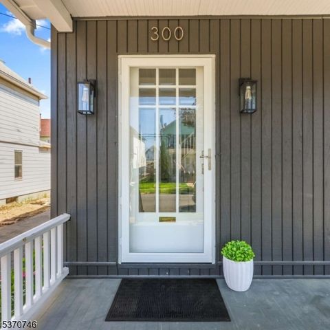300 Irwin St, Phillipsburg Town, NJ 08865