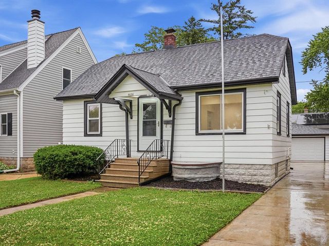 4626 N River Park BOULEVARD, Milwaukee, WI 53209