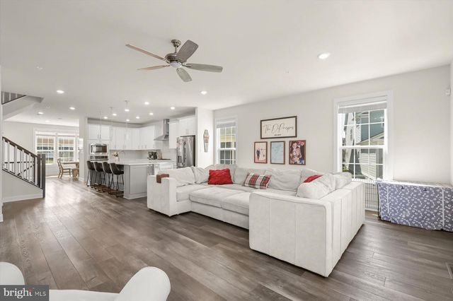10911 BECKENHAM ST, Middle River, MD 21220