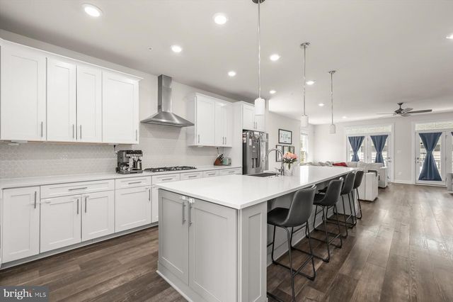 10911 BECKENHAM ST, Middle River, MD 21220