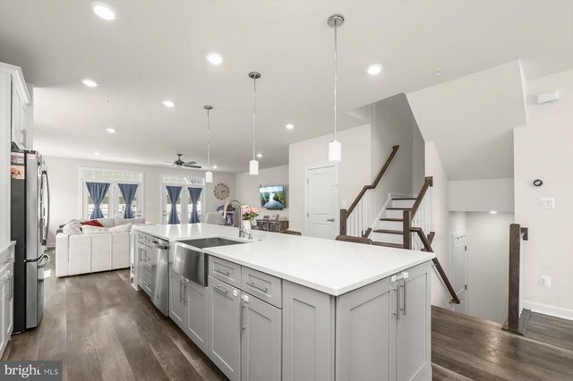 10911 BECKENHAM ST, Middle River, MD 21220