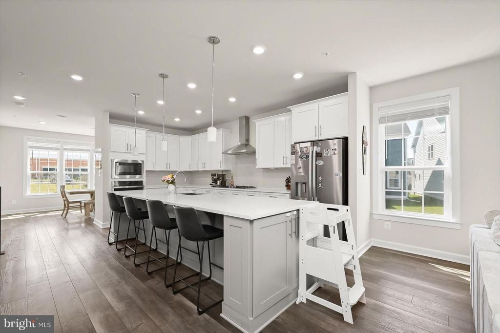 Image 11 of property listing at 10911 BECKENHAM ST, Middle River, MD 21220