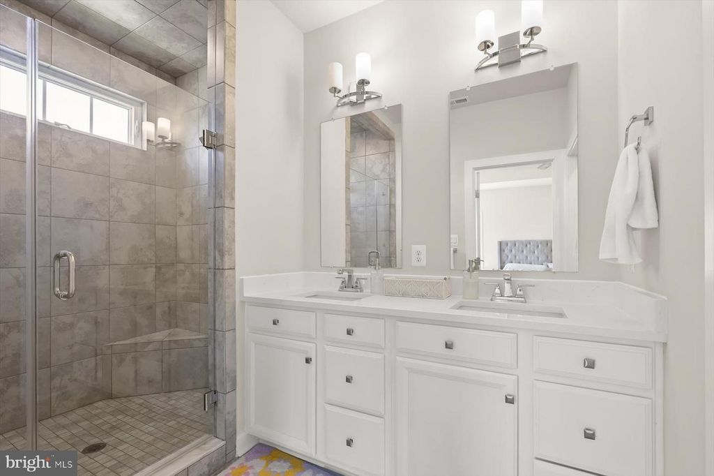 Image 23 of property listing at 10911 BECKENHAM ST, Middle River, MD 21220