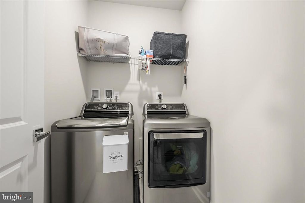 Image 29 of property listing at 10911 BECKENHAM ST, Middle River, MD 21220