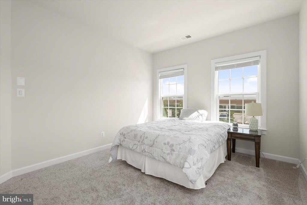 Image 31 of property listing at 10911 BECKENHAM ST, Middle River, MD 21220