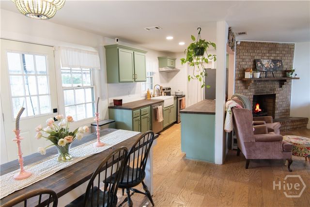 2329 E 42nd Street, Savannah, GA 31404