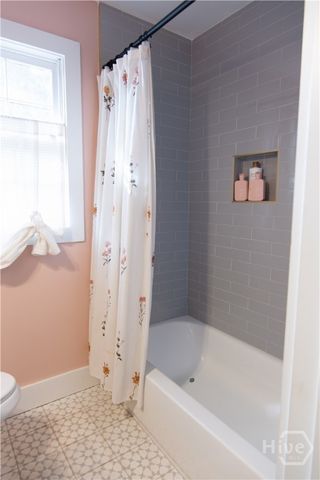 2329 E 42nd Street, Savannah, GA 31404