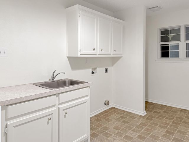 1902 58th Street, Lubbock, TX 79412