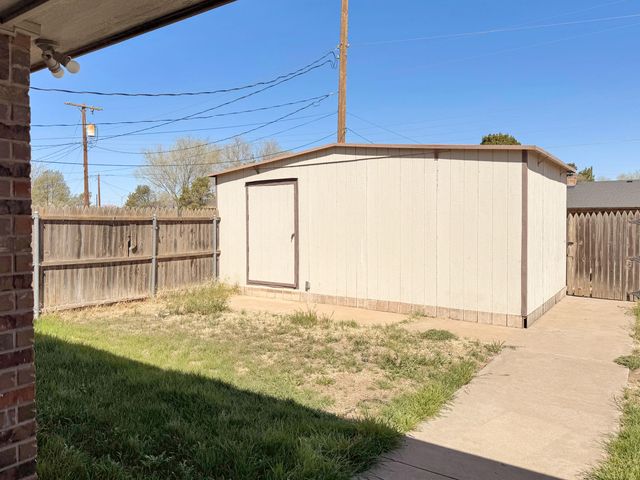 1902 58th Street, Lubbock, TX 79412