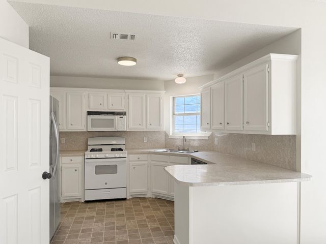 1902 58th Street, Lubbock, TX 79412