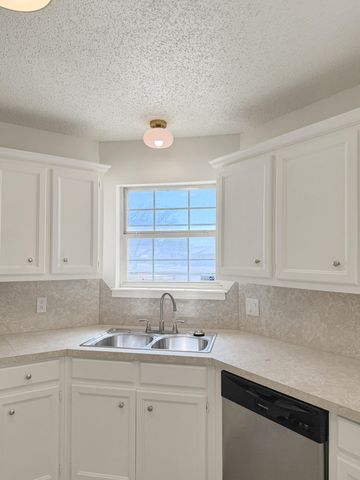 1902 58th Street, Lubbock, TX 79412