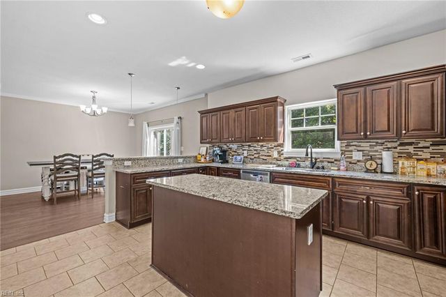 114 Pochin PL, Hampton, VA 23661