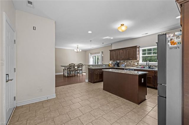 114 Pochin PL, Hampton, VA 23661