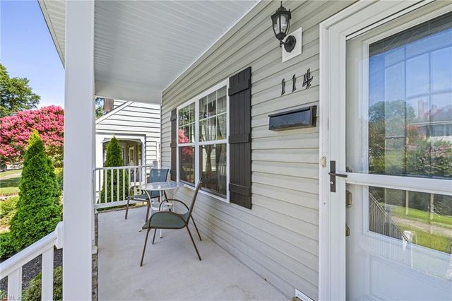 114 Pochin PL, Hampton, VA 23661