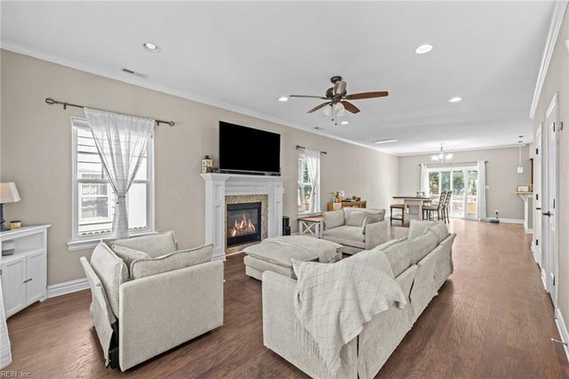 114 Pochin PL, Hampton, VA 23661