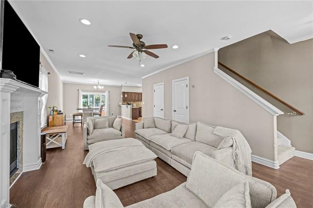 114 Pochin PL, Hampton, VA 23661