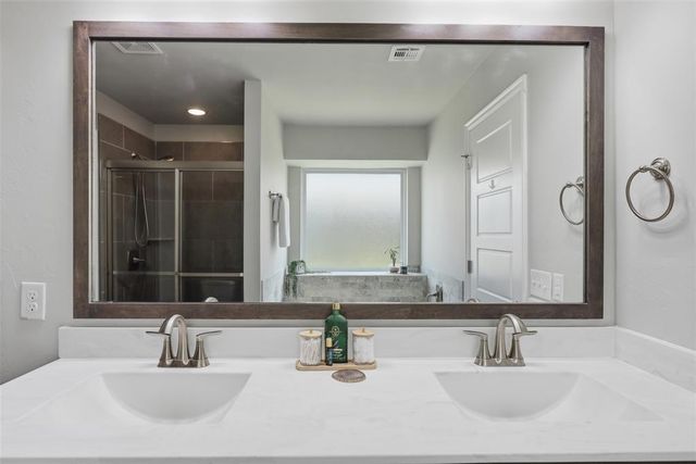 1730 Huntington Court, Newcastle, OK 73065